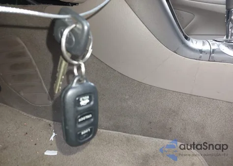 2005 Toyota Camry Le/Se/Std/Xle from USA, damaged, VIN 4T1BE32K15U960353